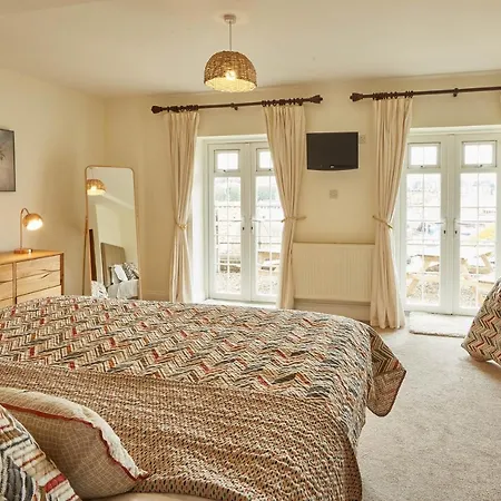 Holiday home Host & - Harbour View House *