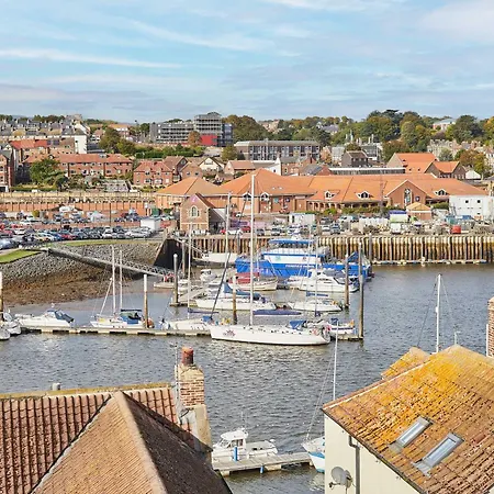 Host & - Harbour View House Whitby