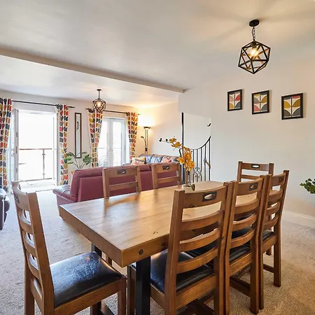 Σπίτι διακοπών Host & - Harbour View House *